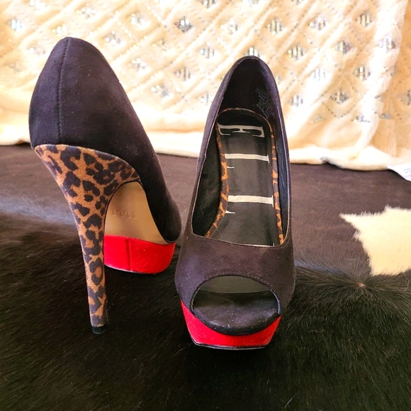 ELLE Blk/Red/Leopard Suede Open Toe Platform Pumps - Picture 3 of 10